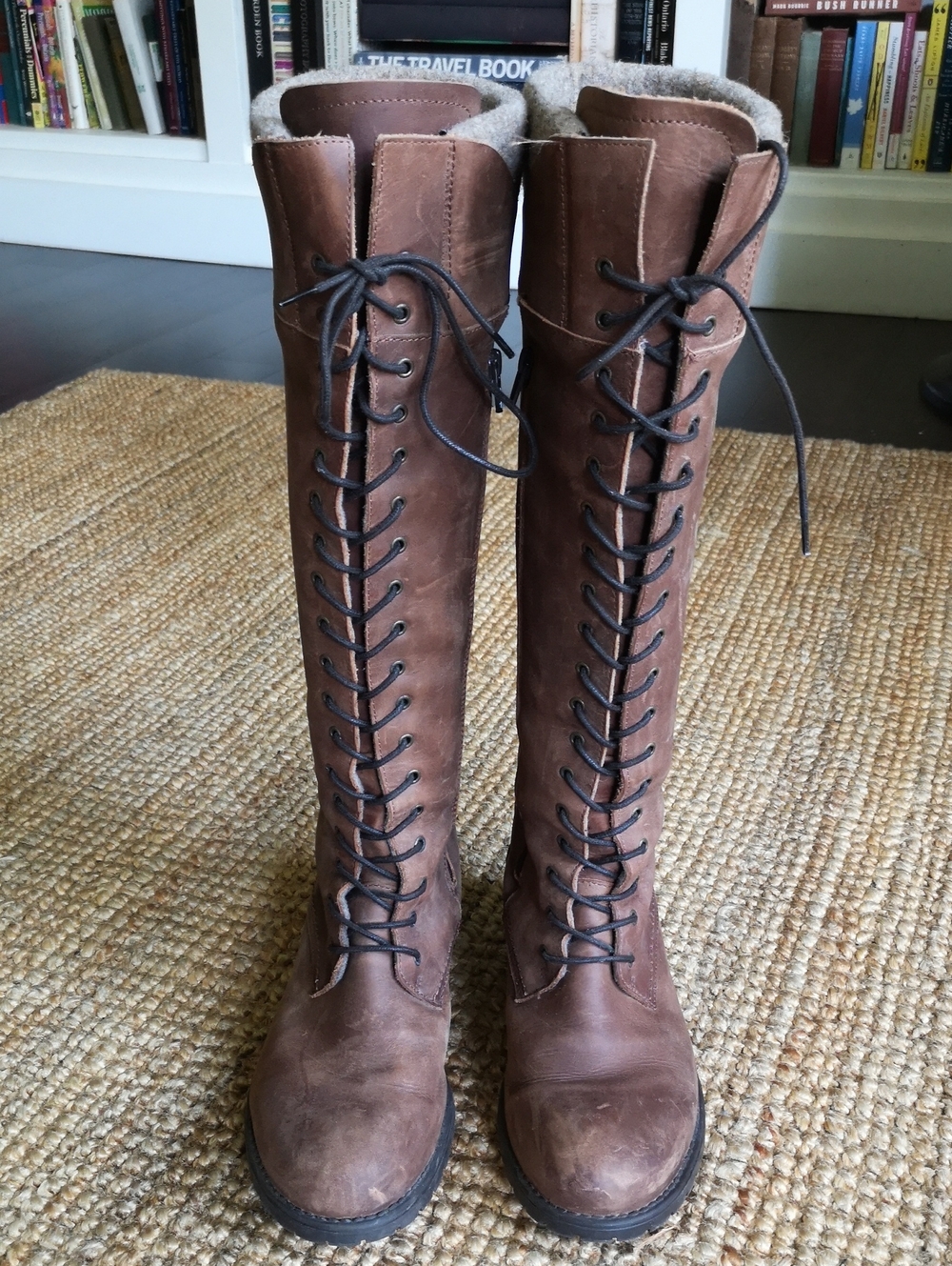 Made in Portugal tall brown leather boots - Picture 3 of 16